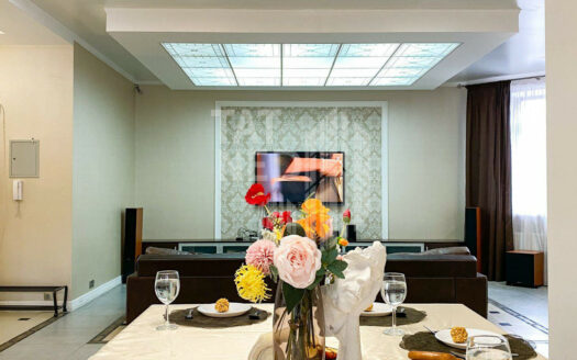 3k квартира, Тельмана ул., 15 98b5a1377e658e9a75830155f93053feb429be53408f58a769494012f29bc99c